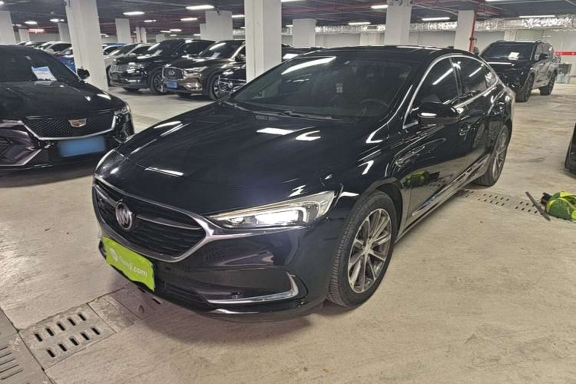 Used Buick LaCrosse 2019 28T Luxury Version Front Left 45 Deg