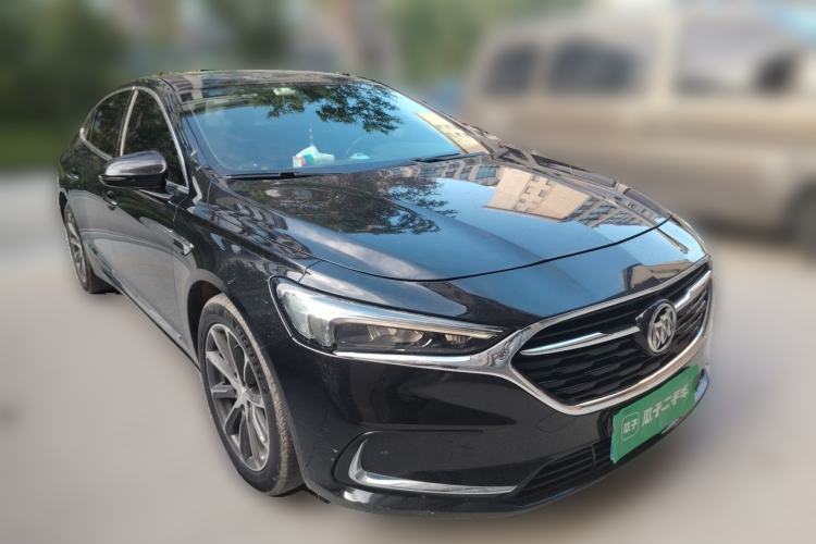 Used Buick LaCrosse 2019 28T Luxury Version Front Right 45 Deg