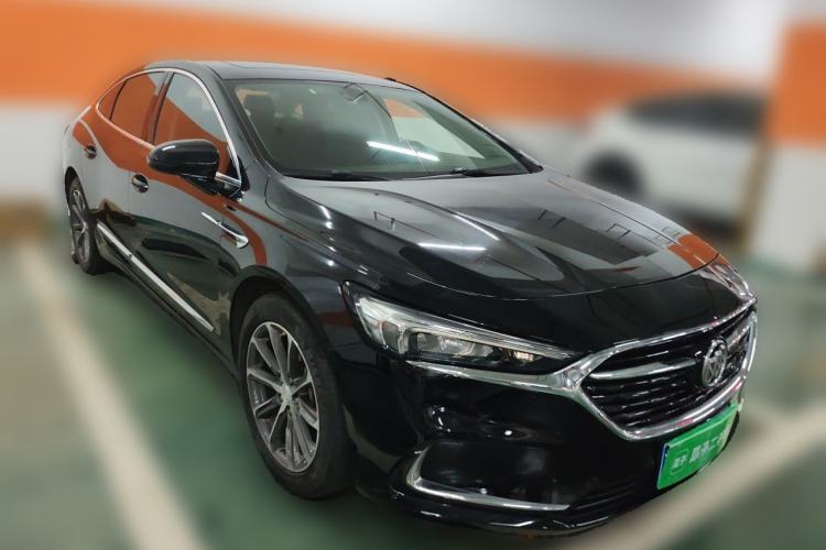 Used Buick LaCrosse 2019 28T Luxury Version Front Right 45 Deg