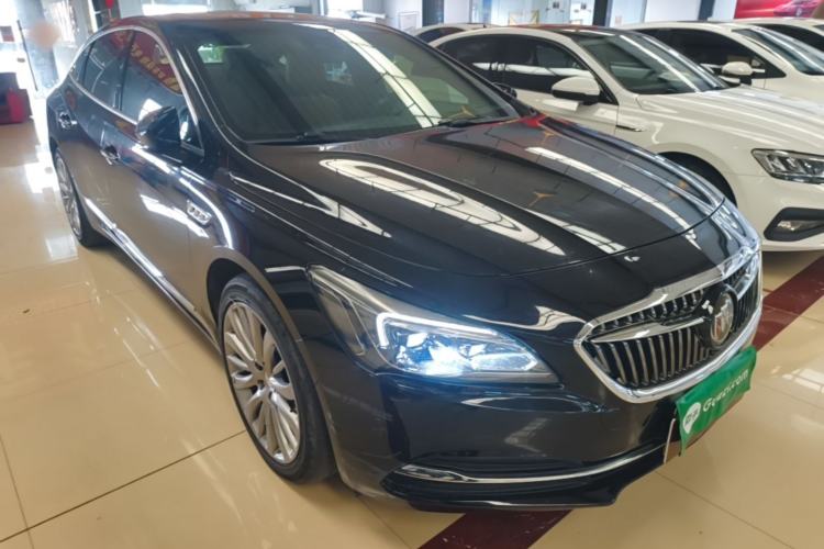 Used Buick LaCrosse 2019 28T Luxury Version Front Right 45 Deg