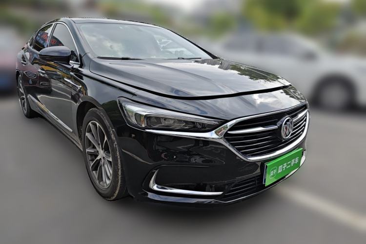 Used Buick LaCrosse 2019 28T Luxury Version Front Right 45 Deg