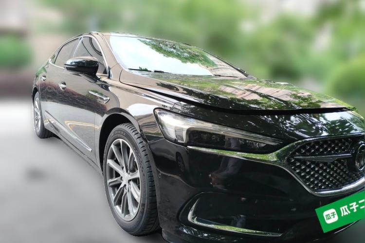 Used Buick LaCrosse 2019 28T Luxury Version Front Right 45 Deg