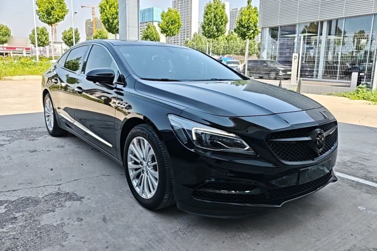Used Buick LaCrosse 2019 28T Elite Edition Front Right 45 Deg