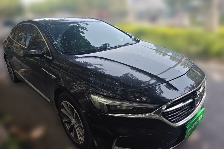 Used Buick LaCrosse 2019 28T Elite Edition Front Right 45 Deg