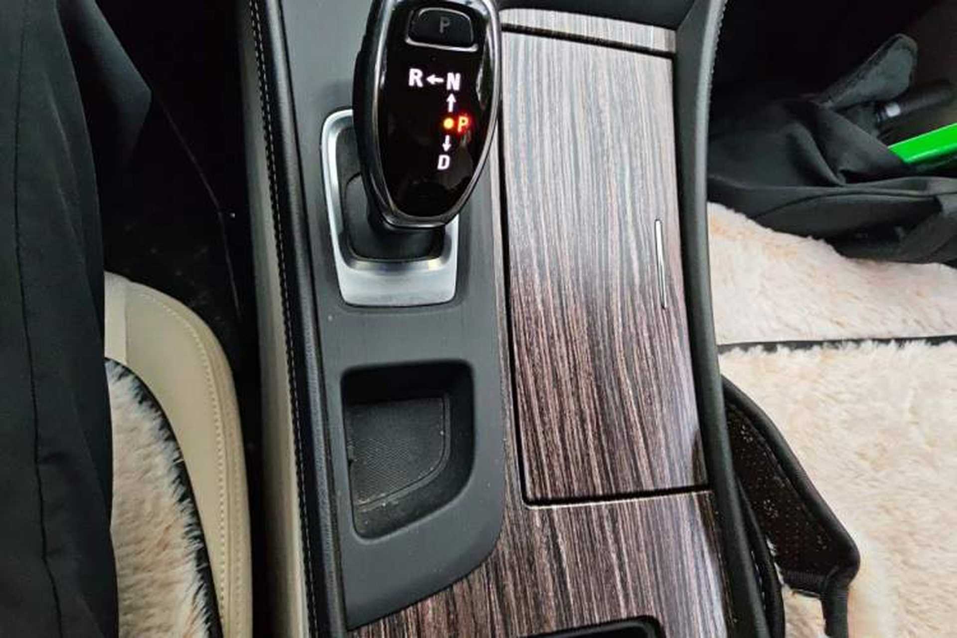 Used Buick LaCrosse 2019 28T Elite Edition Gear Lever