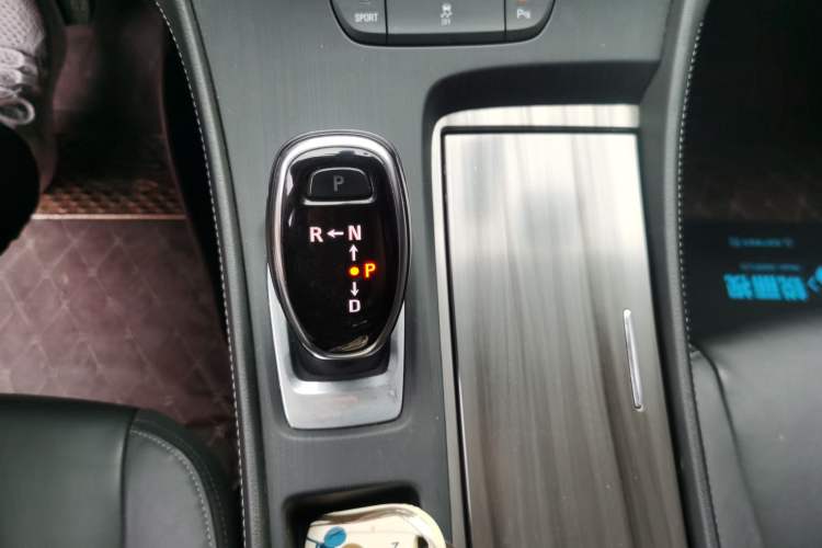 Used Buick LaCrosse 2019 28T Luxury Version Gear Lever