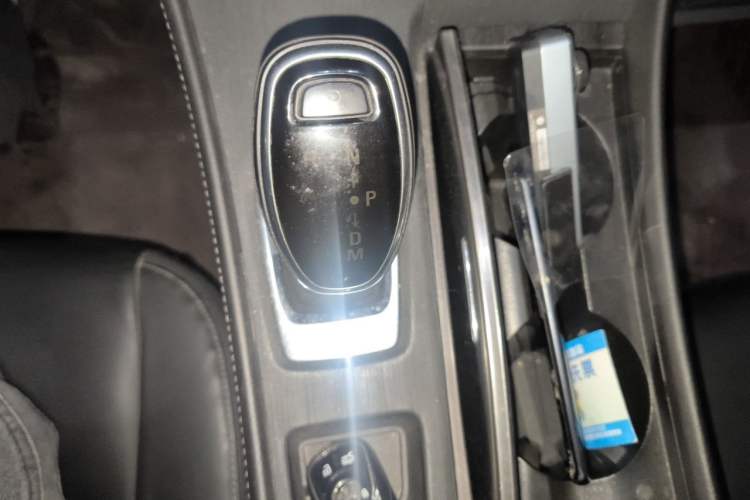 Used Buick LaCrosse 2019 28T Luxury Version Gear Lever