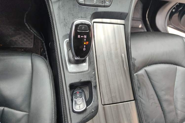 Used Buick LaCrosse 2019 28T Luxury Version Gear Lever