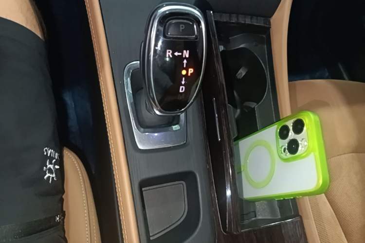 Used Buick LaCrosse 2019 28T Prestige Model Gear Lever