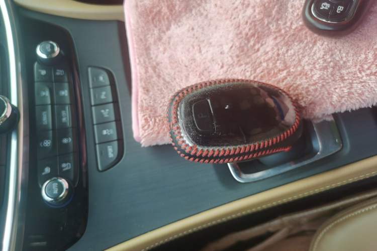 Used Buick LaCrosse 2019 28T Prestige Model Gear Lever