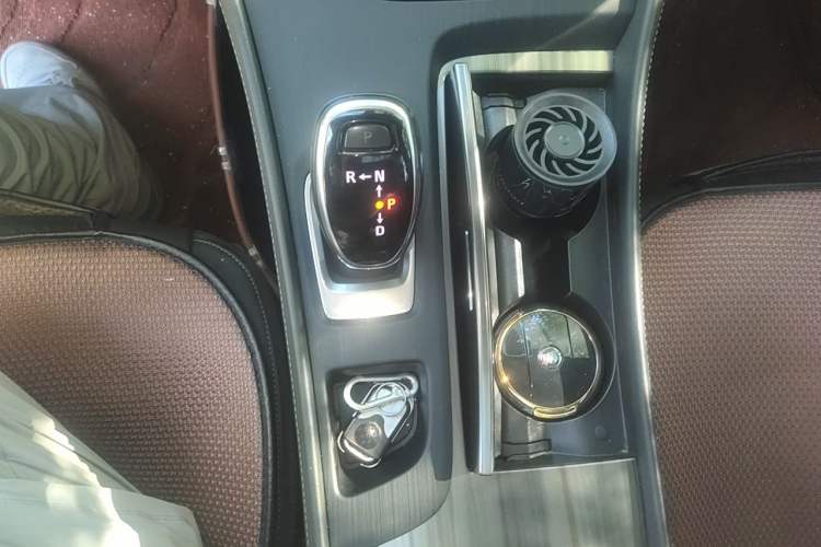 Used Buick LaCrosse 2019 28T Luxury Version Gear Lever