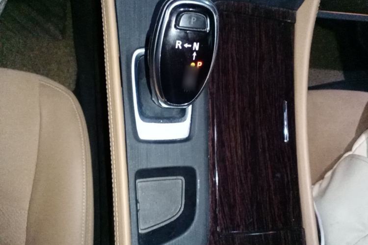 Used Buick LaCrosse 2019 28T Prestige Model Gear Lever