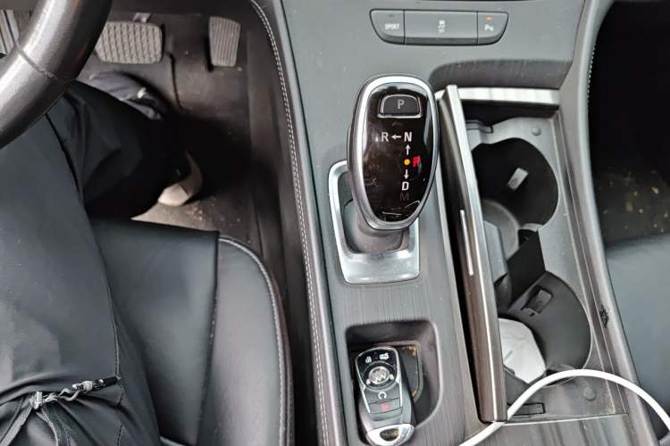 Used Buick LaCrosse 2019 28T Luxury Version Gear Lever