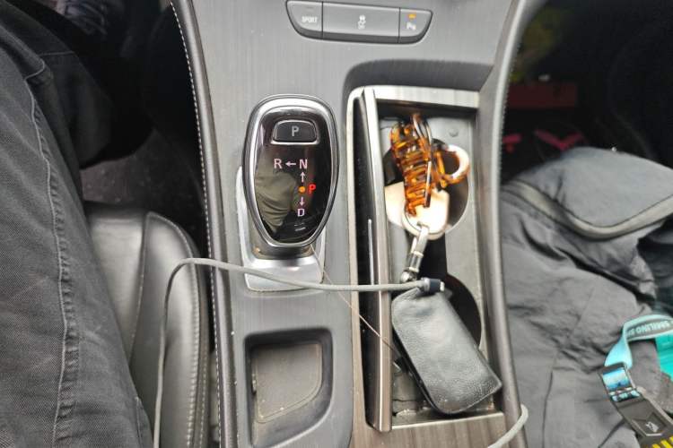 Used Buick LaCrosse 2019 28T Luxury Version Gear Lever