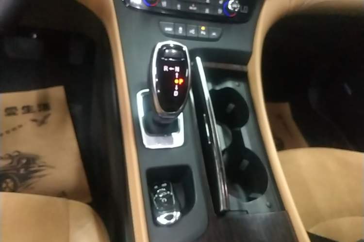 Used Buick LaCrosse 2019 28T Prestige Model Gear Lever
