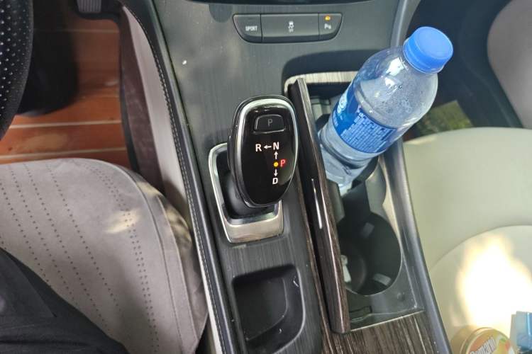 Used Buick LaCrosse 2019 28T Elite Edition Gear Lever