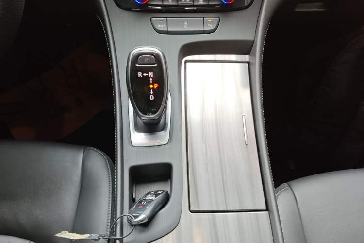 Used Buick LaCrosse 2019 28T Luxury Version Gear Lever