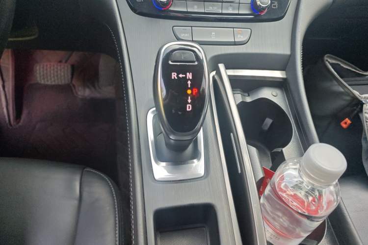 Used Buick LaCrosse 2019 28T Luxury Version Gear Lever