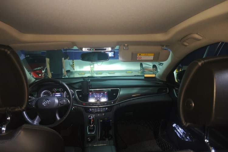 Used Buick LaCrosse 2019 28T Luxury Version Headliner