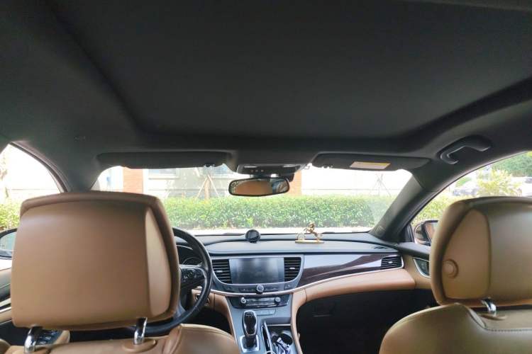 Used Buick LaCrosse 2019 28T Elite Edition Headliner
