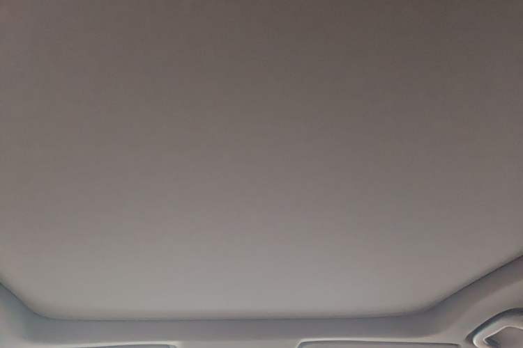 Used Buick LaCrosse 2019 28T Prestige Model Headliner
