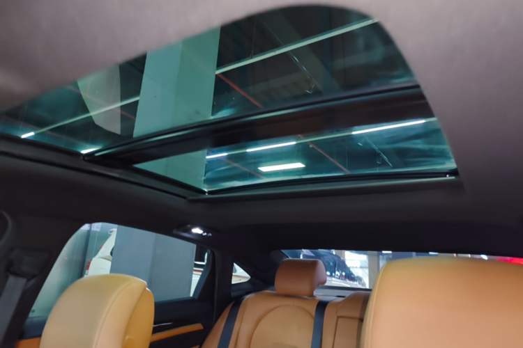 Used Buick LaCrosse 2019 28T Prestige Model Headliner