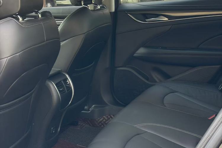 Used Buick LaCrosse 2019 28T Luxury Version Interior 3