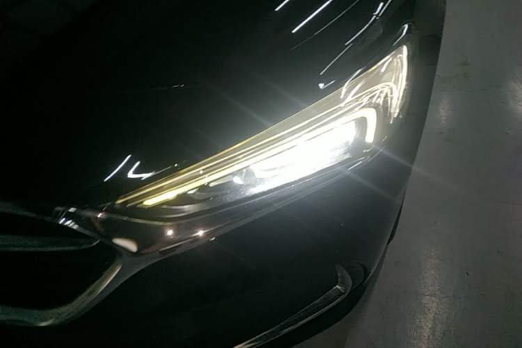 Used Buick LaCrosse 2019 28T Luxury Version Left Front Headlight