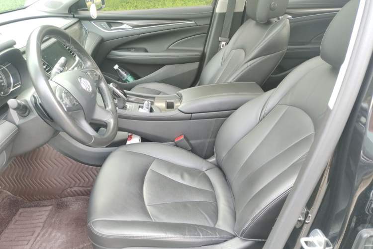 Used Buick LaCrosse 2019 28T Luxury Version Left Front Seat