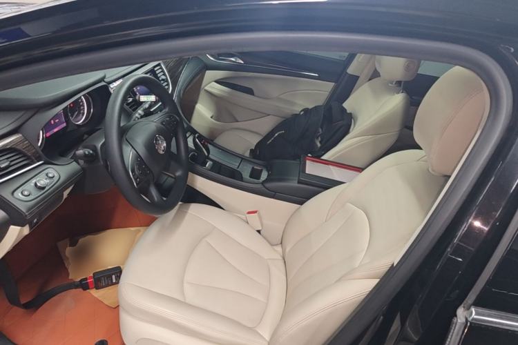 Used Buick LaCrosse 2019 28T Elite Edition Left Front Seat
