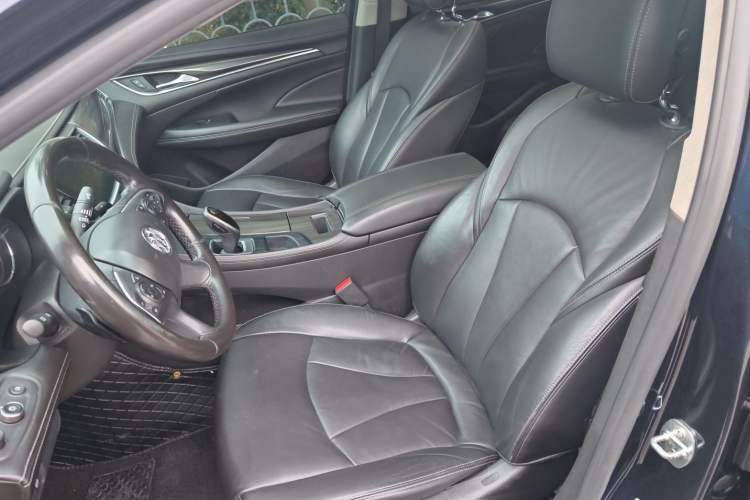 Used Buick LaCrosse 2019 28T Luxury Version Left Front Seat