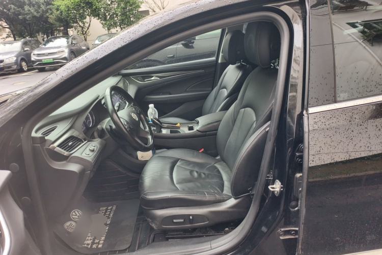 Used Buick LaCrosse 2019 28T Luxury Version Left Front Seat