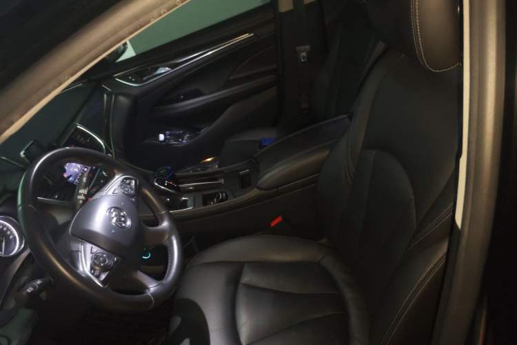 Used Buick LaCrosse 2019 28T Luxury Version Left Front Seat