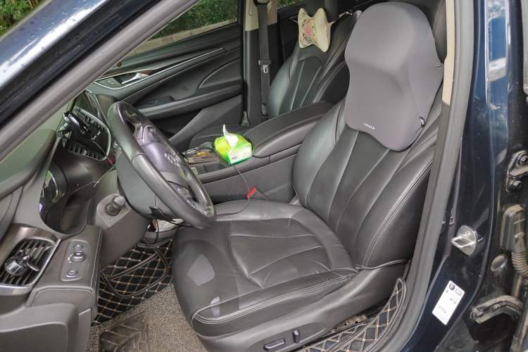 Used Buick LaCrosse 2019 28T Luxury Version Left Front Seat