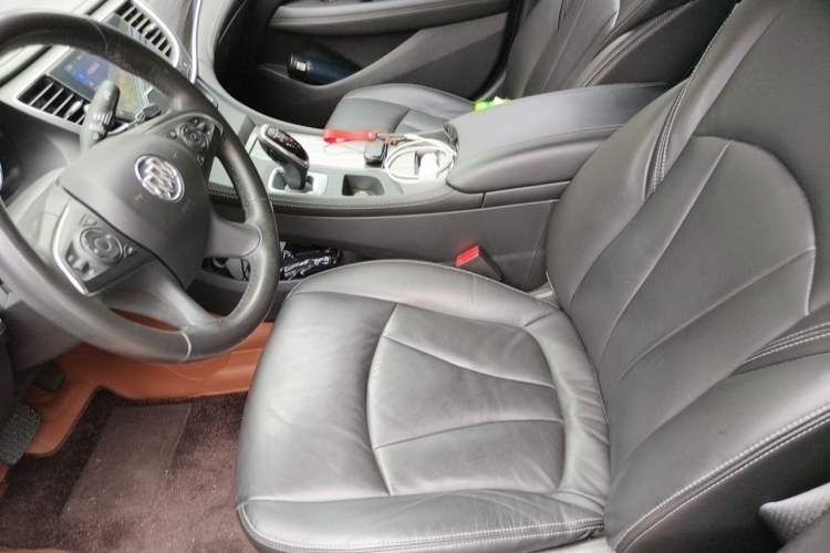 Used Buick LaCrosse 2019 28T Luxury Version Left Front Seat