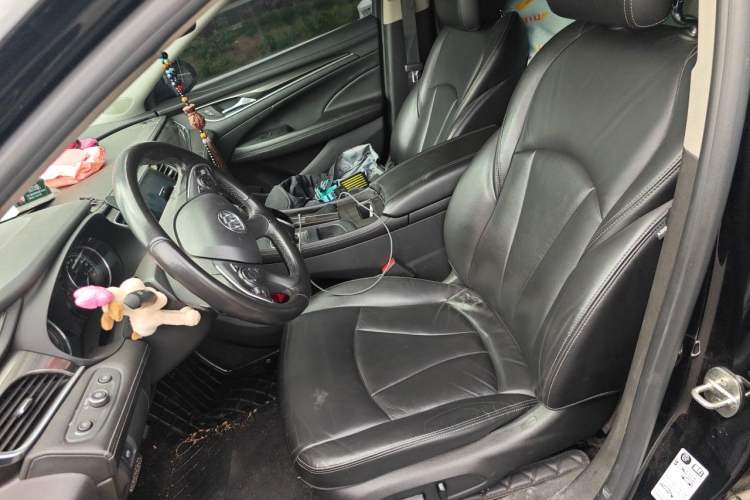 Used Buick LaCrosse 2019 28T Luxury Version Left Front Seat