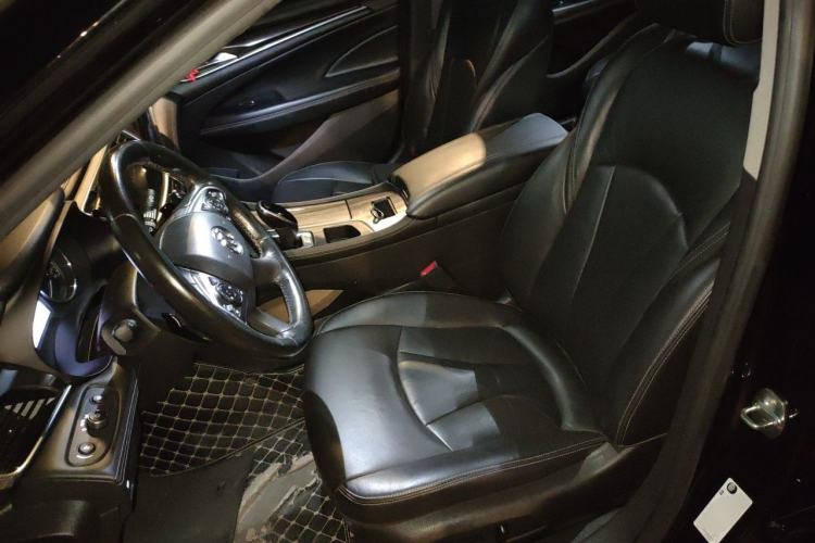 Used Buick LaCrosse 2019 28T Luxury Version Left Front Seat