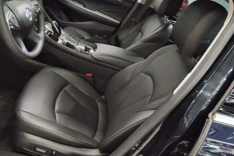 Used Buick LaCrosse 2019 28T Luxury Version Left Front Seat