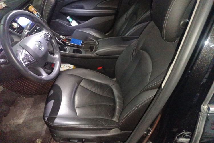 Used Buick LaCrosse 2019 28T Luxury Version Left Front Seat
