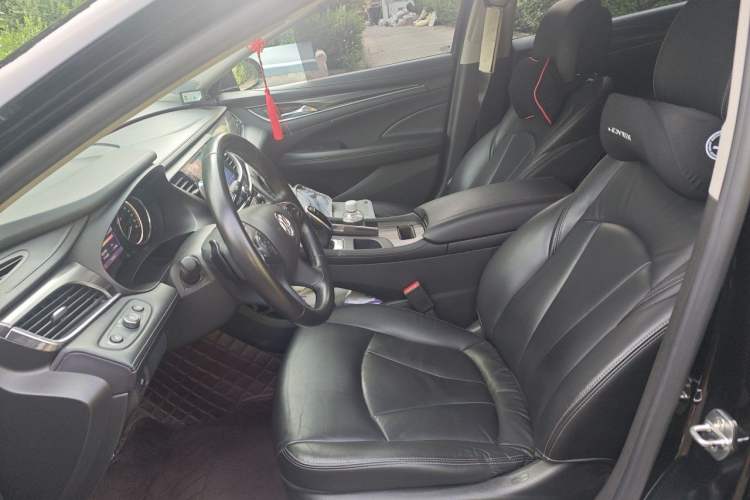 Used Buick LaCrosse 2019 28T Luxury Version Left Front Seat