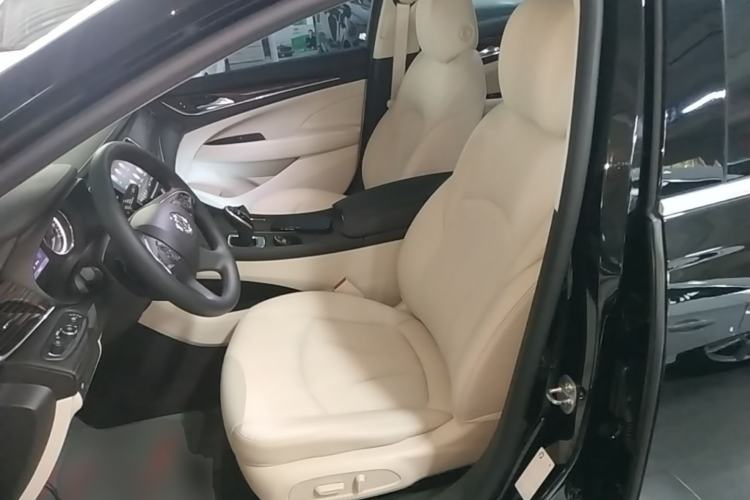 Used Buick LaCrosse 2019 28T Elite Edition Left Front Seat