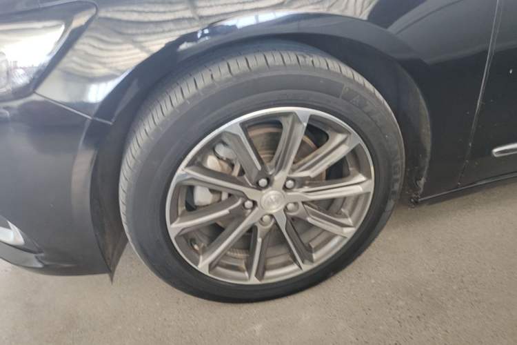 Used Buick LaCrosse 2019 28T Elite Edition Left Front Wheel Hub