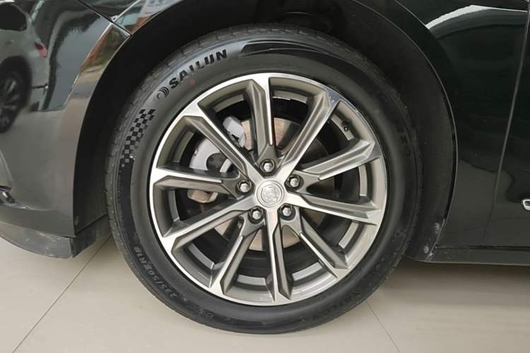 Used Buick LaCrosse 2019 28T Elite Edition Left Front Wheel Hub