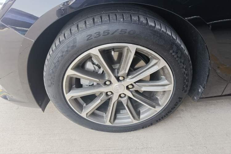 Used Buick LaCrosse 2019 28T Luxury Version Left Front Wheel Hub