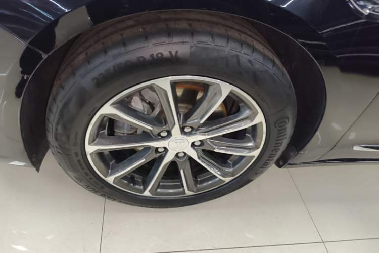 Used Buick LaCrosse 2019 28T Prestige Model Left Front Wheel Hub