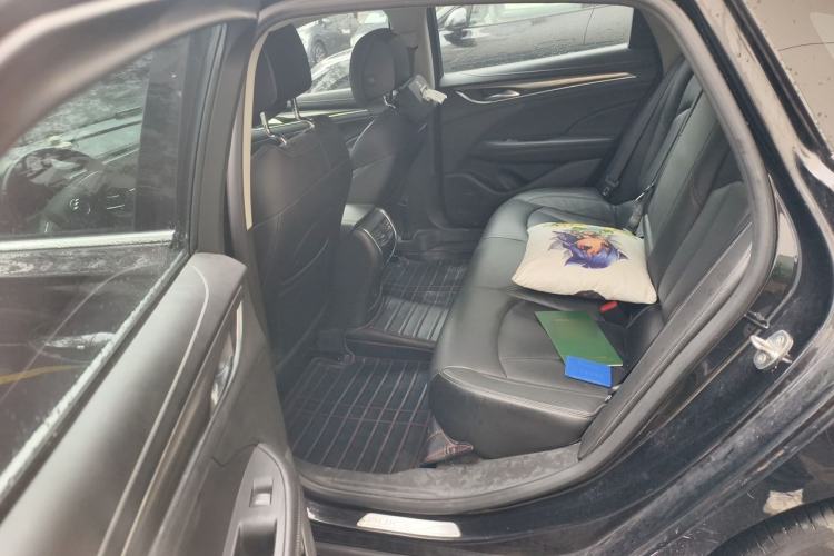 Used Buick LaCrosse 2019 28T Luxury Version Left Rear Seat