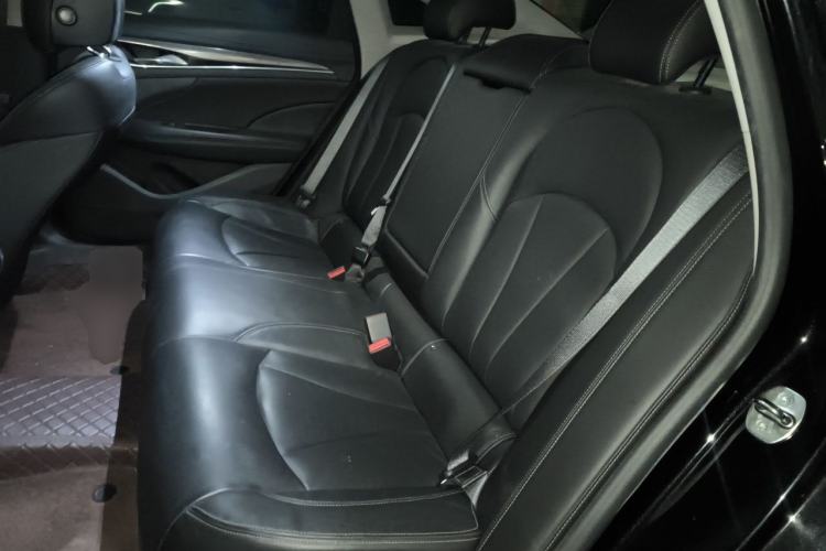 Used Buick LaCrosse 2019 28T Luxury Version Left Rear Seat