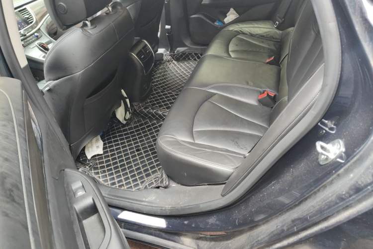 Used Buick LaCrosse 2019 28T Luxury Version Left Rear Seat