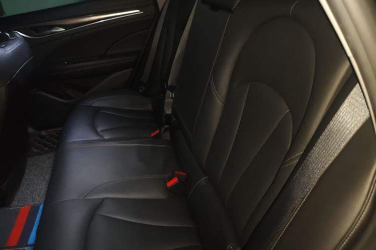 Used Buick LaCrosse 2019 28T Luxury Version Left Rear Seat