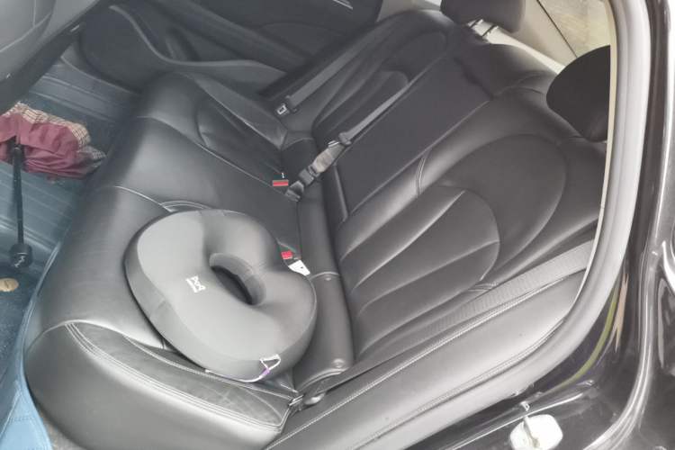 Used Buick LaCrosse 2019 28T Luxury Version Left Rear Seat